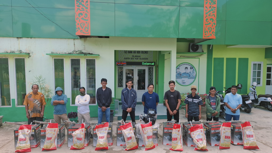 Penyerahan Bantuan Sarana Prasarana Penangkapan Ikan/Nelayan KUB. Udang Galah Desa Pasir Belengkong
